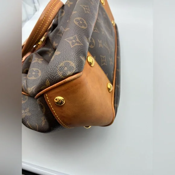 Louis Vuitton monogram boetie mm hand bag with LV dust bag - Picture 12 of 17